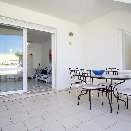 Holiday home Le Dimore Sul Mare Di San Gregorio By Lovesud